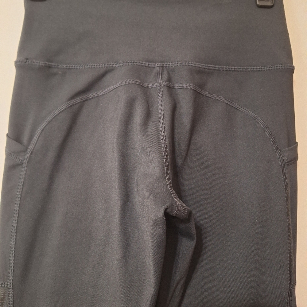 ​Aerie OFFLINE Goals 7/8 High Waisted Mesh Pocket Leggings Black Medium - Picture 6 of 11